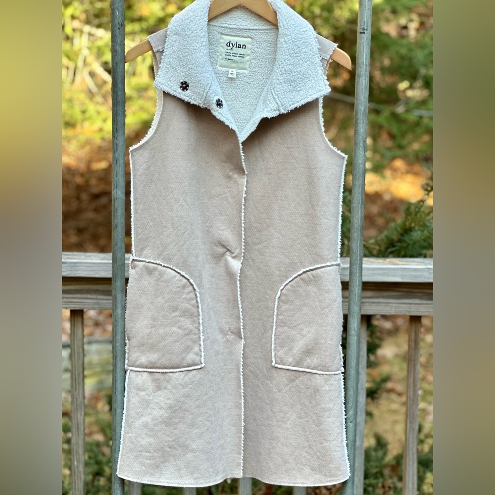 Dylan Los Angeles Long Vest, Tan, Size XS - GUC